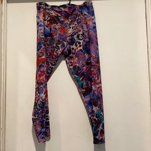 ONZIE CAPRI LEGGINGS FEMALE, blue and purple multicolor SIZE M/L Good condition